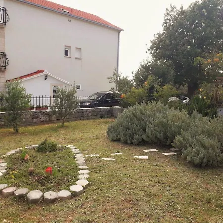 Mala Lanterna